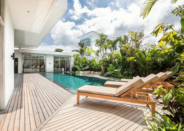 Modern 4 Bedroom Villa Heart Of Canggu 800M To Beach Villa