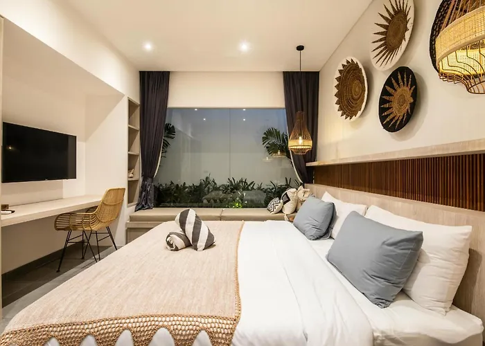 Modern 4 Bedroom Villa Heart Of Canggu 800M To Beach * Canggu (Bali)