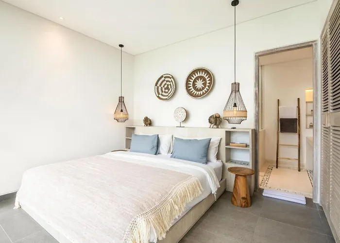 Modern 4 Bedroom Villa Heart Of Canggu 800M To Beach Villa *
