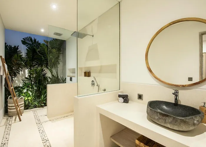 Villa Modern 4 Bedroom Villa Heart Of Canggu 800M To Beach