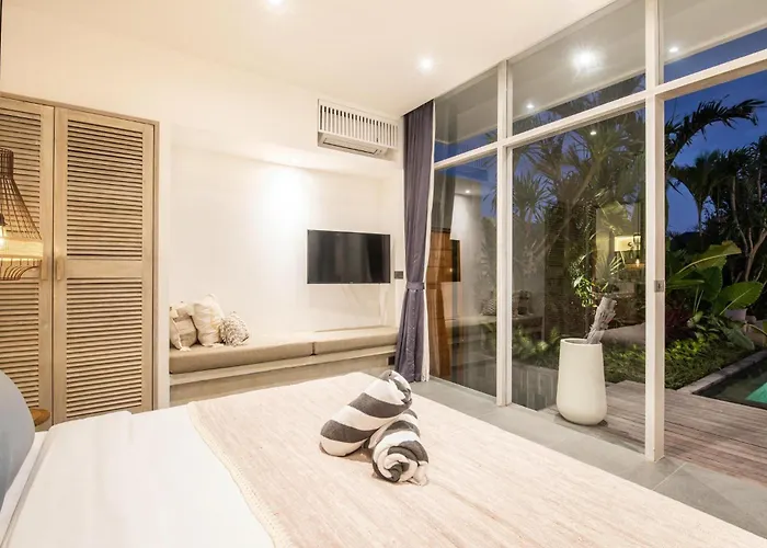 Modern 4 Bedroom Villa Heart Of Canggu 800M To Beach Villa *